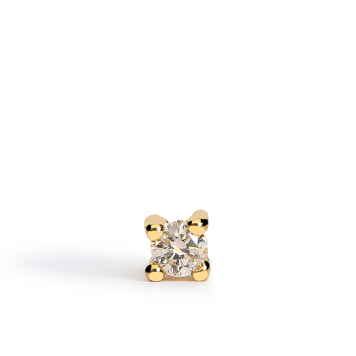 18k gold diamond piercing