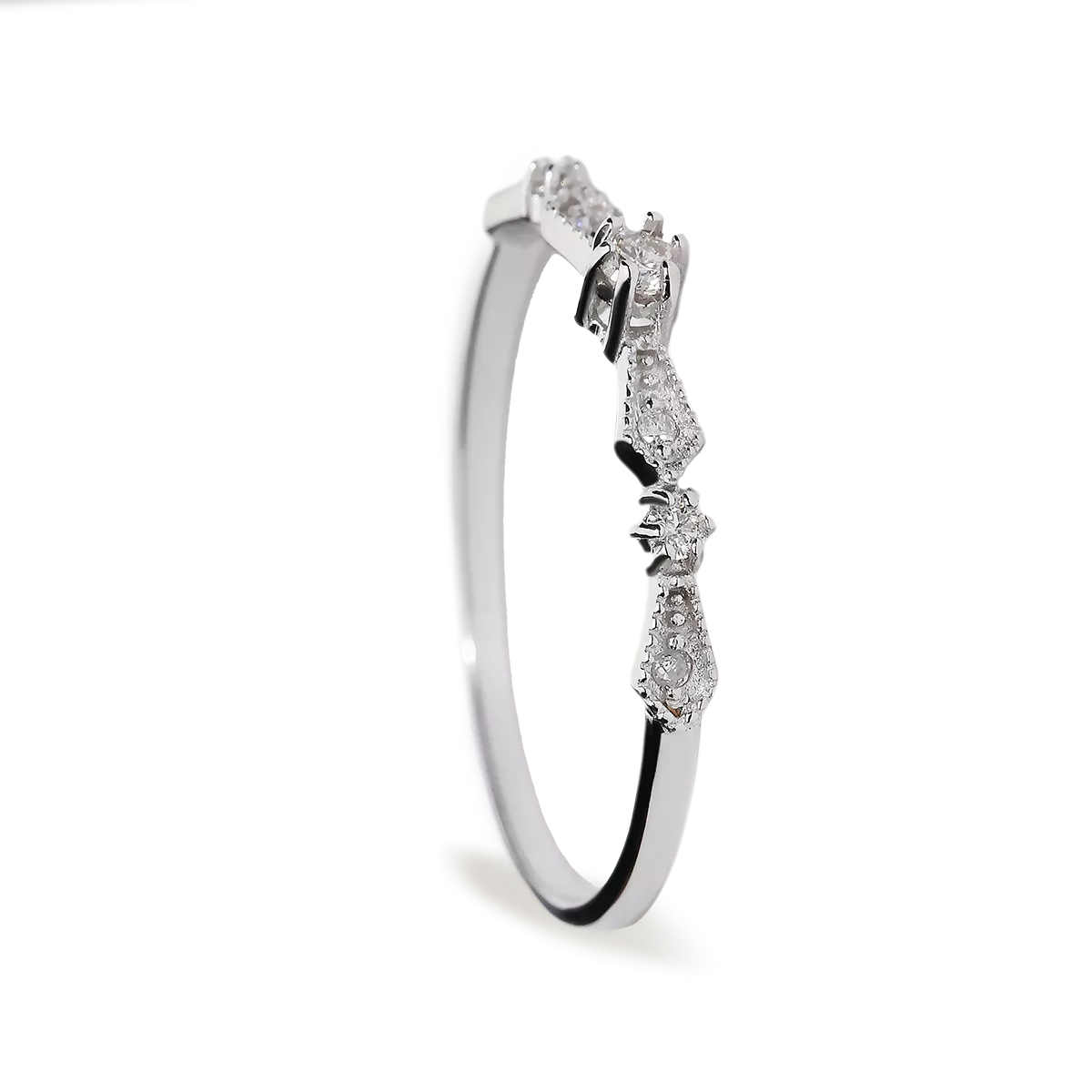 18k gold diamond ring