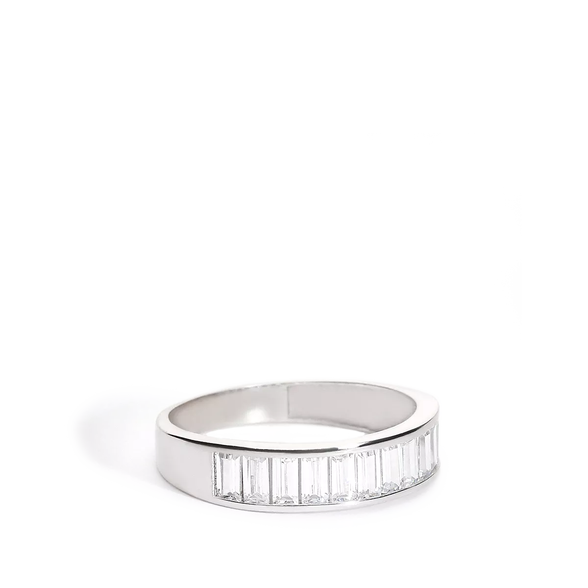 18k white gold ring